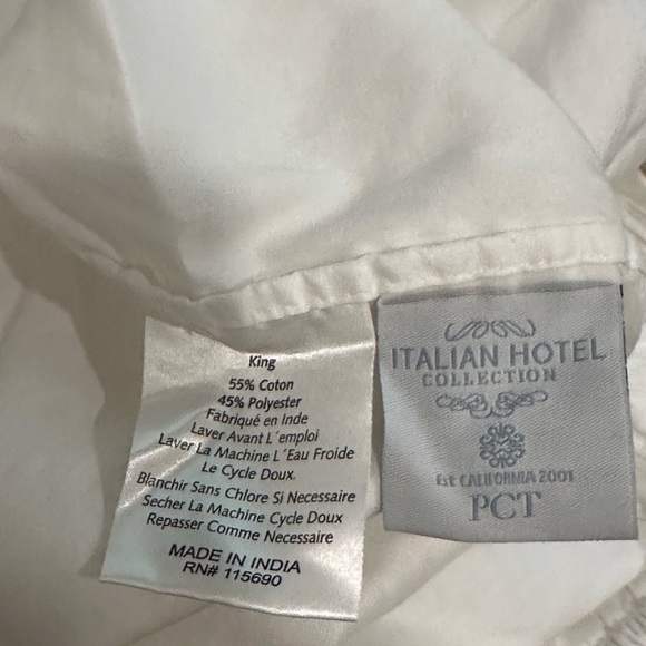 Four piece white and blue stripe king size sheet set - Picture 4 of 8